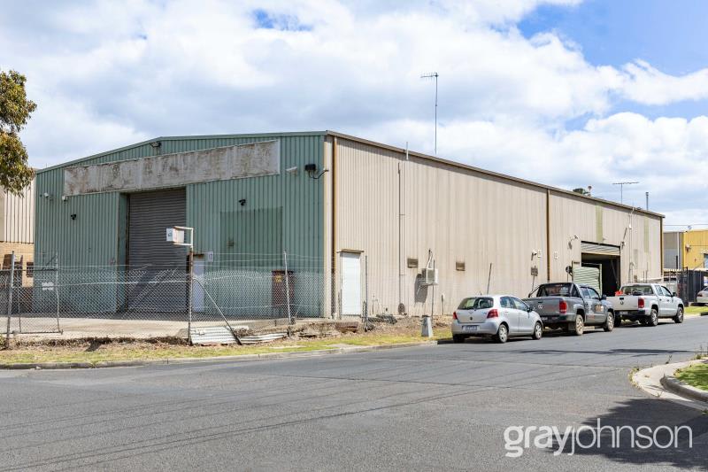 Click to view all images 12 Ayton Street Sunshine North VIC 3020 - Image 2