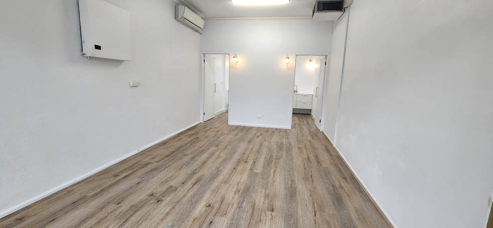 Click to view all images 27B Dowe Street Tamworth NSW 2340 - Image 3