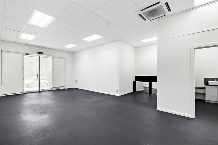 Click to view all images 2/323 Pascoe Vale Road Essendon VIC 3040 - Image 3