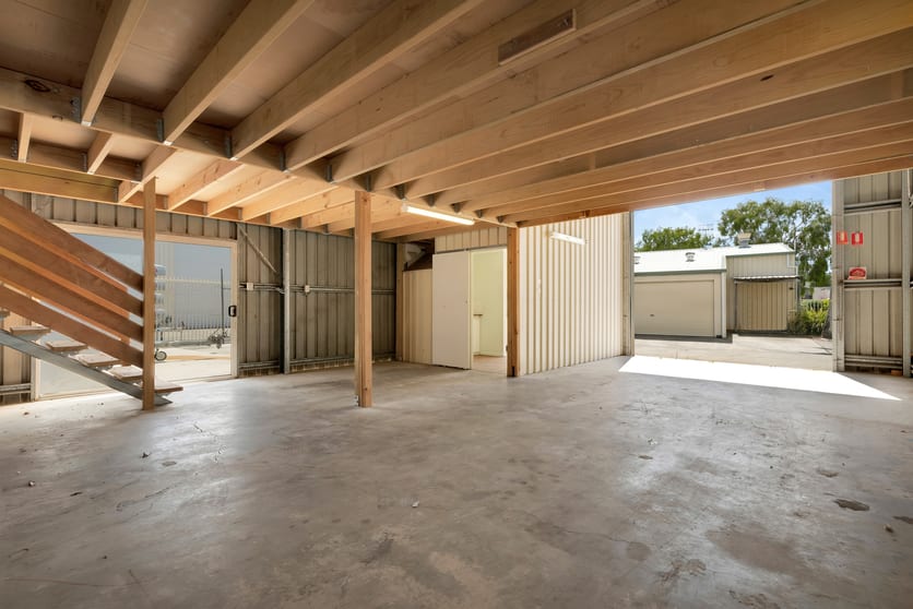 Click to view all images 3/11b Venture Drive Noosaville QLD 4566 - Image 2
