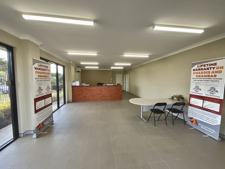 Click to view all images 5 Archibald Place Heatherbrae NSW 2324 - Image 2