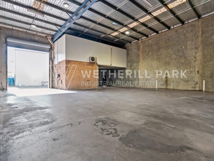 Click to view all images Ingleburn NSW 2565 - Image 2