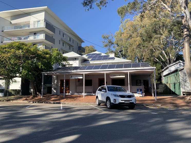Click to view all images 3/5 Shore Street East Cleveland QLD 4163 - Image 1