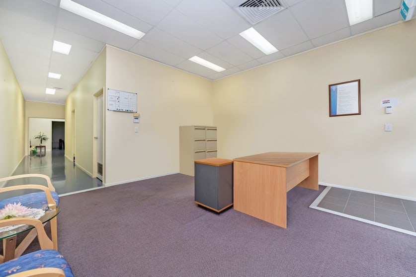 Click to view all images 5/56 Charles Street Aitkenvale QLD 4814 - Image 2