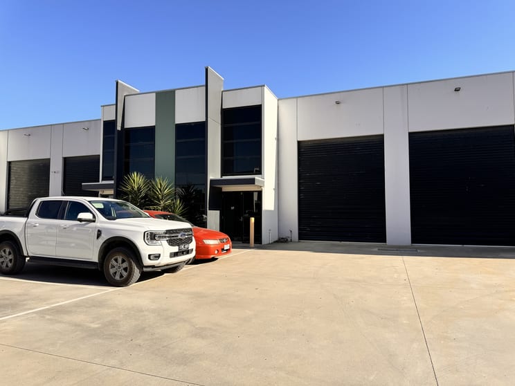 Click to view all images 37 Speed Circuit Tyabb VIC 3913 - Image 1
