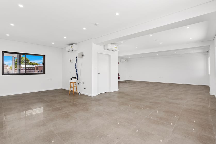 Click to view all images 4/210-222 Cowper Street Warrawong NSW 2502 - Image 2