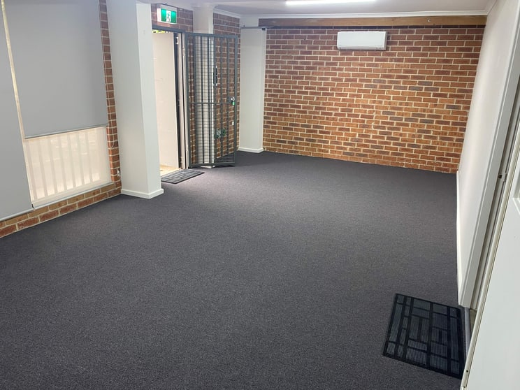 Click to view all images 4/45 Kemblawarra Road Warrawong NSW 2502 - Image 3
