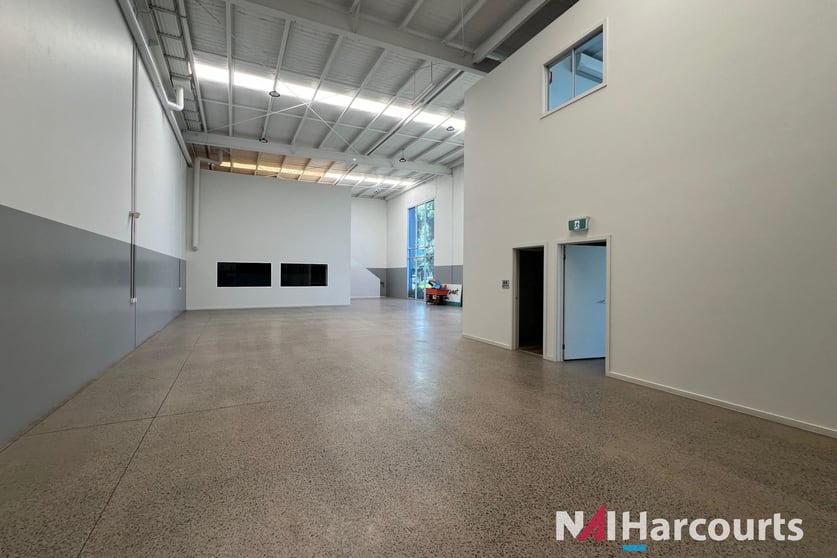 Click to view all images 1/57 Willandra Drive Epping VIC 3076 - Image 3