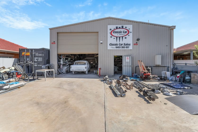 Click to view all images 10 Fourth Street Wingfield SA 5013 - Image 2