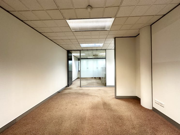 Click to view all images Suite 3 Level 3 24 Marcus Clarke Street City ACT 2601 - Image 3