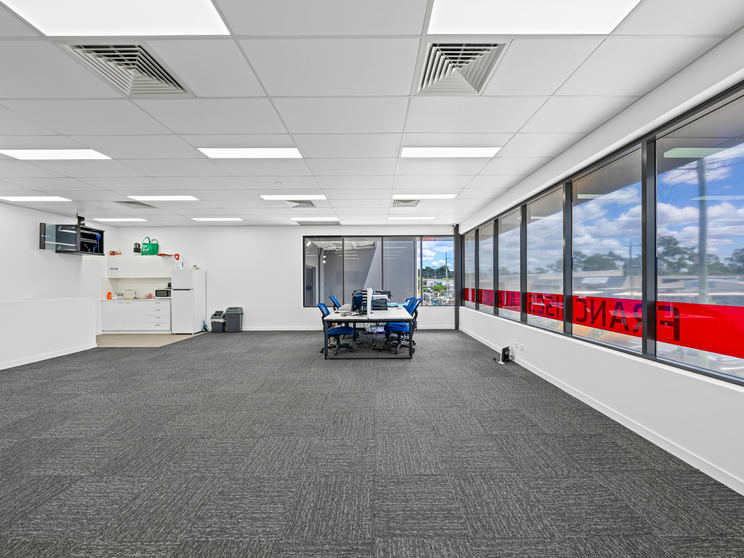 31 Chetwynd Street Loganholme QLD 4129 - Image 3