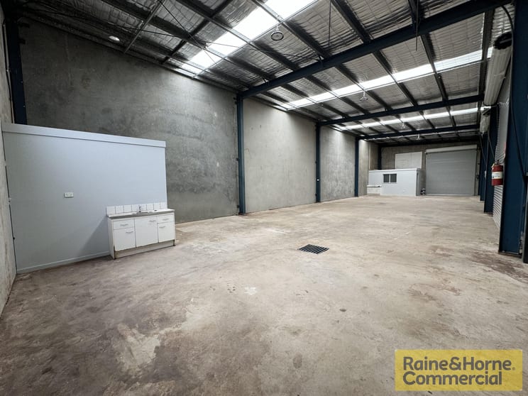 Click to view all images 41 & 43 Filmer Street Clontarf QLD 4019 - Image 2