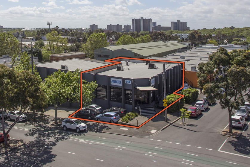 Click to view all images 744 Queensberry Street North Melbourne VIC 3051 - Image 3