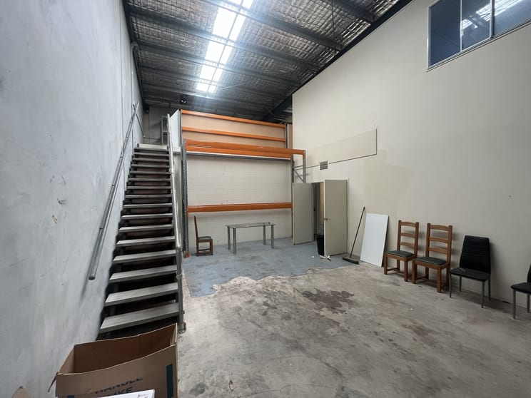 Click to view all images 5/6-8 Tombo Street Capalaba QLD 4157 - Image 2