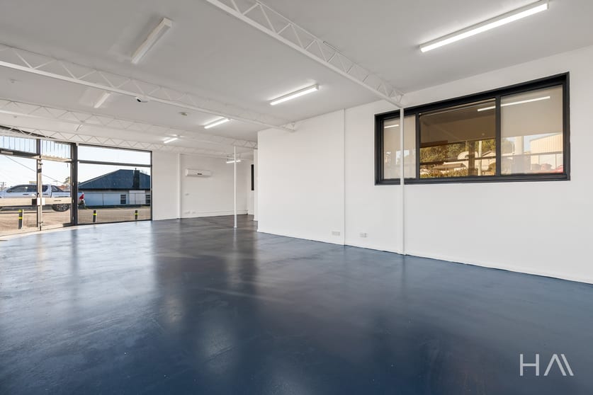 Click to view all images 289 Hobart Road Kings Meadows TAS 7249 - Image 3