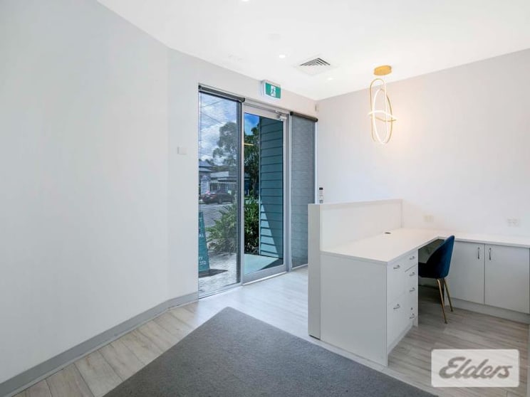 Click to view all images 5/168 Riding Road Hawthorne QLD 4171 - Image 3