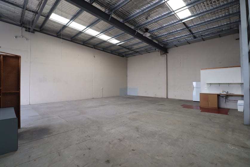 2B/352 Brisbane Road Arundel QLD 4214 - Image 3