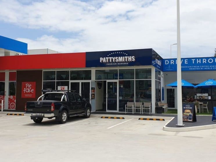 Click to view all images Shop 4/112 Gooding Drive Merrimac QLD 4226 - Image 3