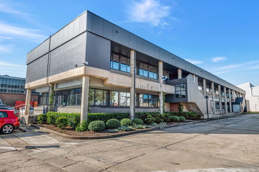 Click to view all images 361 Milperra Road Bankstown NSW 2200 - Image 1