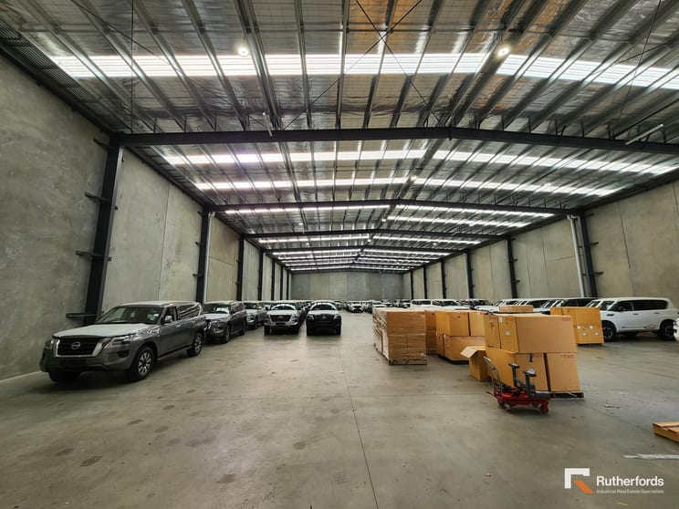 Click to view all images 14 Northpoint Drive Epping VIC 3076 - Image 2