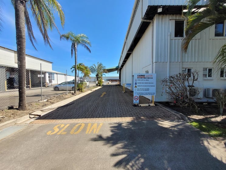 Click to view all images 96 Hartley Street Portsmith QLD 4870 - Image 2