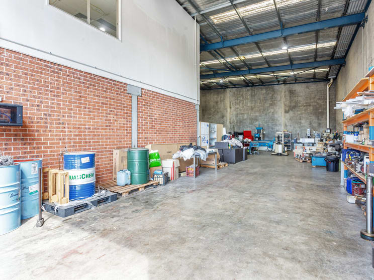 Click to view all images 2/5 Bessemer Street Blacktown NSW 2148 - Image 3