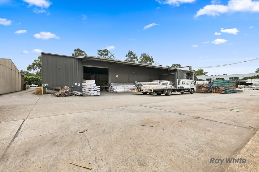 Click to view all images 108-112 Toongabbie Road Girraween NSW 2145 - Image 3