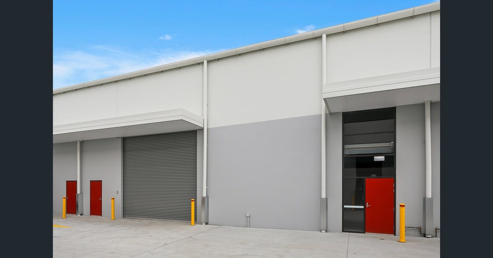 Click to view all images 5/70 Princes Highway Yallah NSW 2530 - Image 1