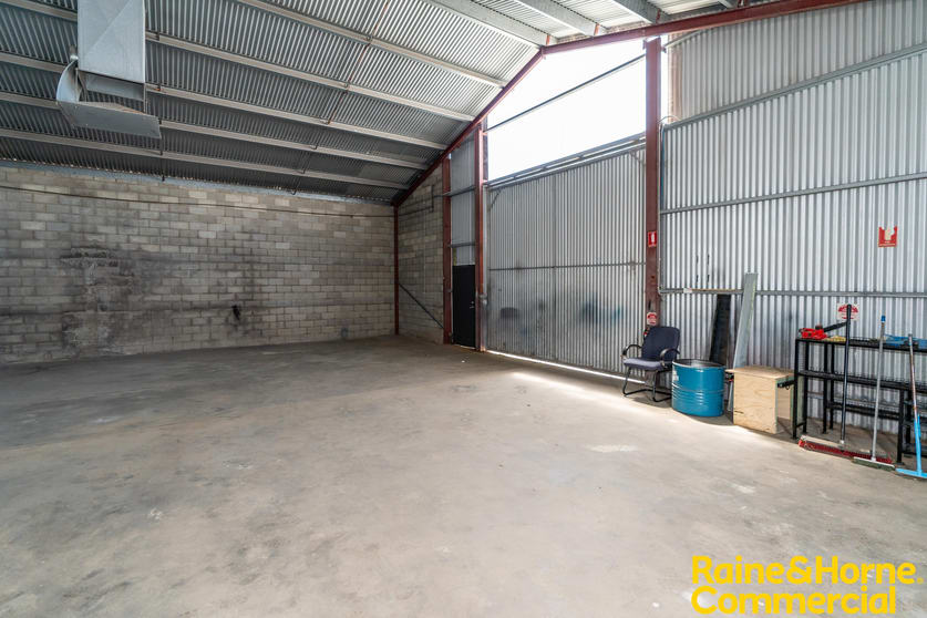 Click to view all images 3/11 Forge Street Wagga Wagga NSW 2650 - Image 3