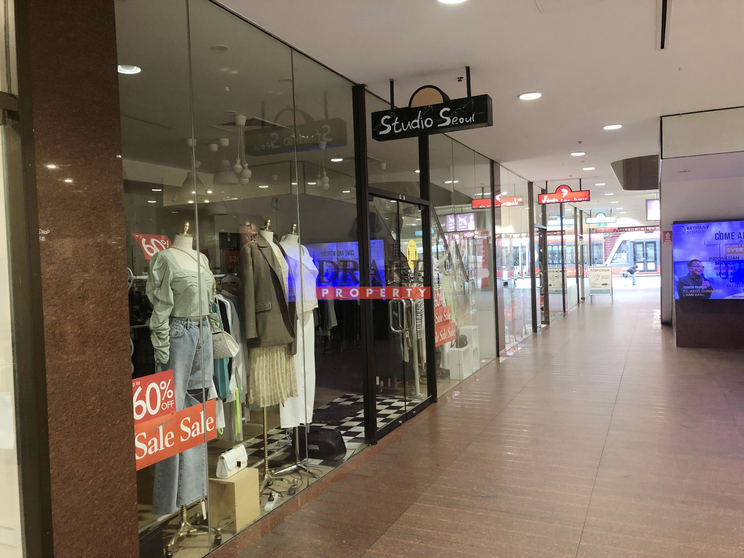 Click to view all images Level Ground, Shop 9/683 George Street Sydney NSW 2000 - Image 3