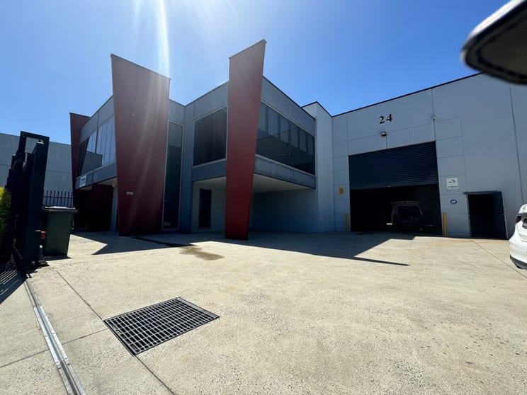 Click to view all images 24 Deans Court Dandenong VIC 3175 - Image 2