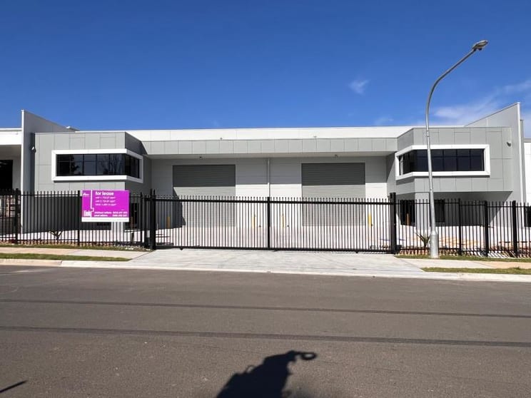 Click to view all images 6 Grazier Avenue Gregory Hills NSW 2557 - Image 2