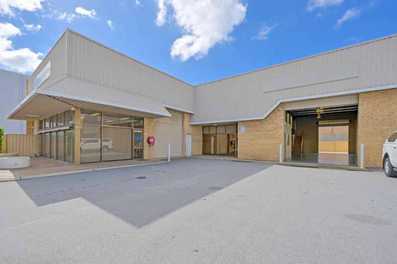 Click to view all images Unit 3/31 Ledgar Road Balcatta WA 6021 - Image 2