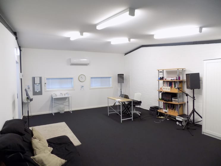 Click to view all images 4b/1-3 Bricker Street Cheltenham VIC 3192 - Image 1