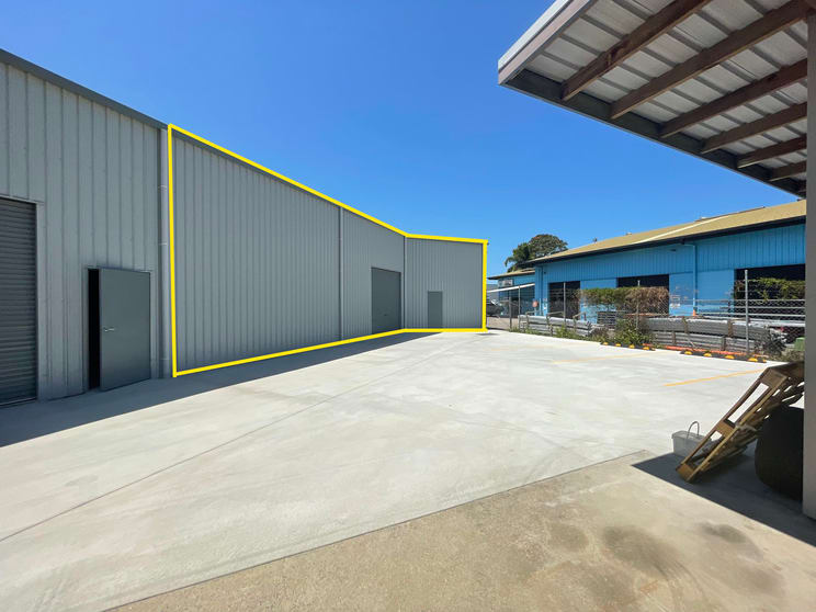 Click to view all images Shed 2/15 William Murray Drive Cannonvale QLD 4802 - Image 2