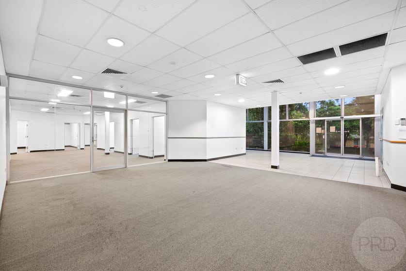 Click to view all images 2/54 Henry Street Penrith NSW 2750 - Image 3