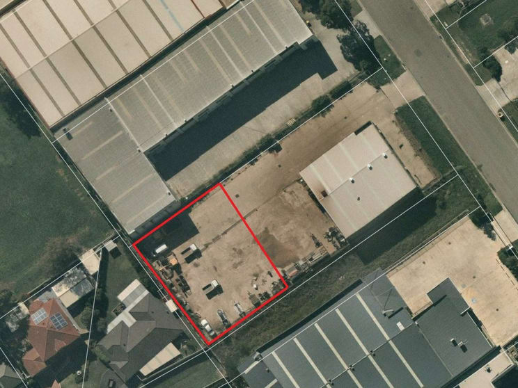 Click to view all images Part B/8 Frost Road Campbelltown NSW 2560 - Image 1