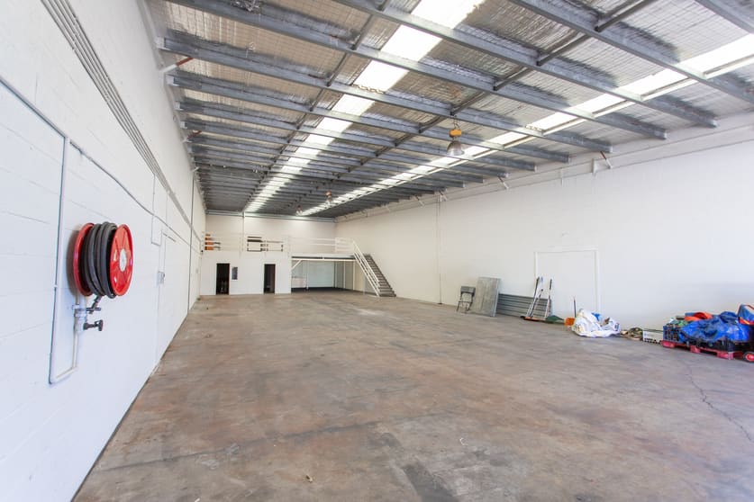 2/3 White Place South Windsor NSW 2756 - Image 2