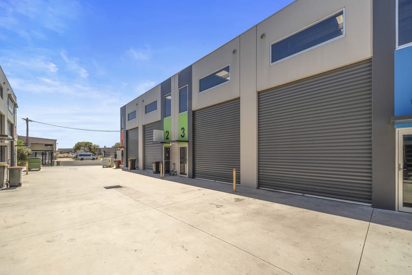 Click to view all images 3/13-15 Curie Court Seaford VIC 3198 - Image 2