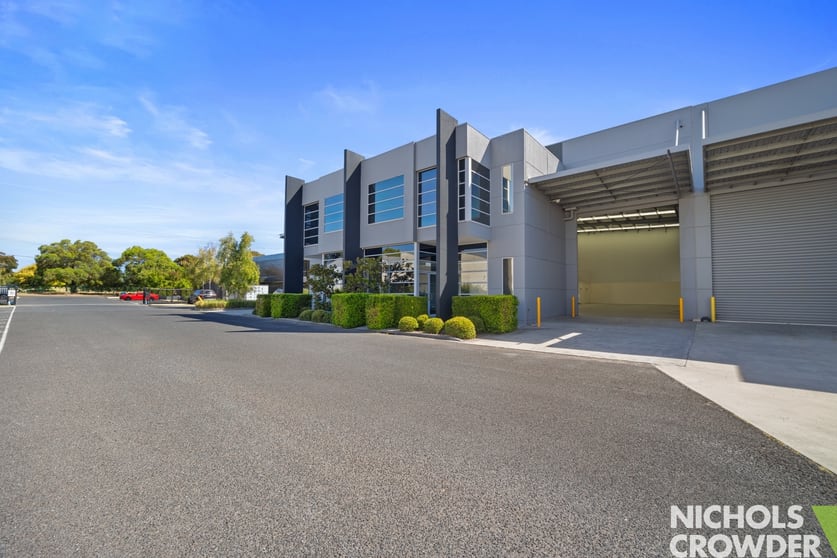 Click to view all images 2&3/47 Wangara Road Cheltenham VIC 3192 - Image 3