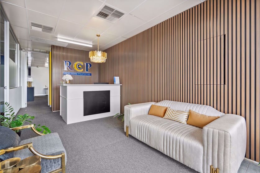 Click to view all images 2/69 Pakington Street Geelong West VIC 3218 - Image 2