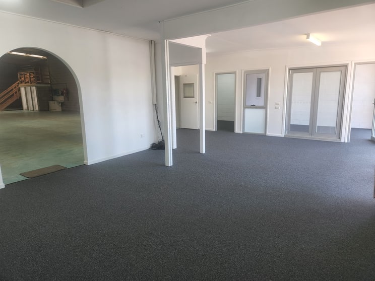 Click to view all images 2/14 Bonnal Road Erina NSW 2250 - Image 3