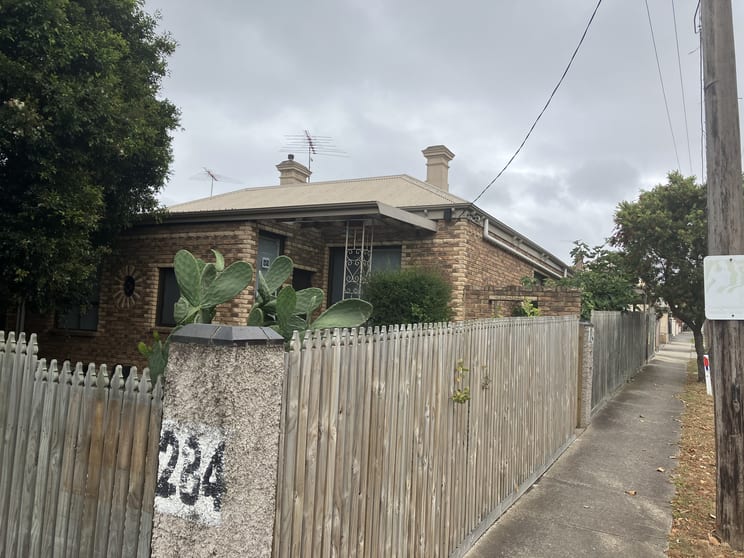 Click to view all images 284 Latrobe Terrace Newtown VIC 3220 - Image 2