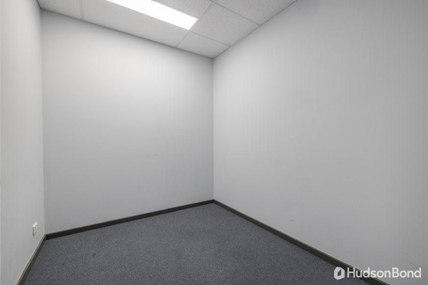 Click to view all images 1/11 Windsor Avenue Mount Waverley VIC 3149 - Image 3