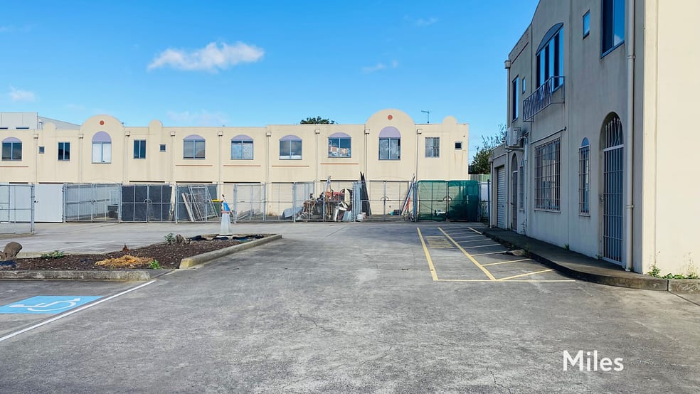 28 & 49/55-57 Malcolm Place Campbellfield VIC 3061 - Image 2