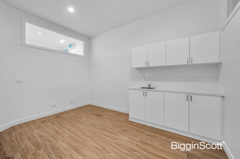 Click to view all images 15 McKeon Rd Mitcham VIC 3132 - Image 3