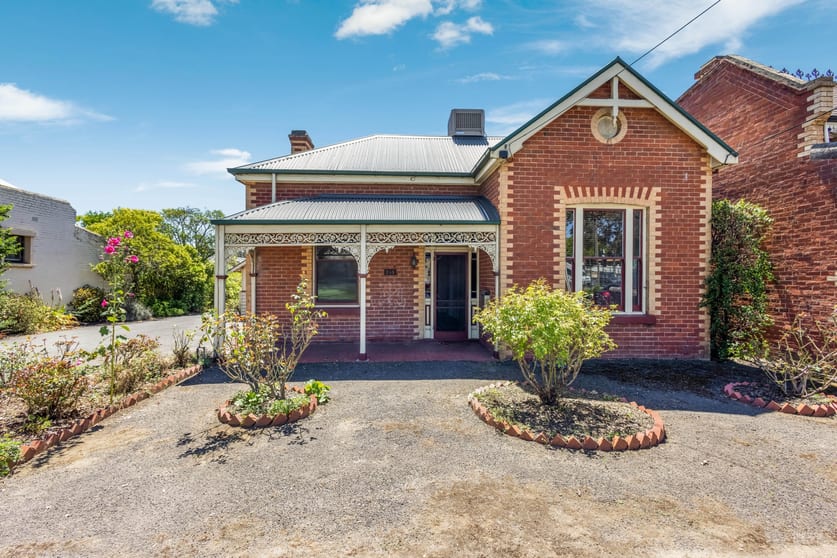 Click to view all images 249 Napier Street Bendigo VIC 3550 - Image 1