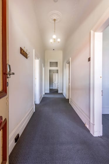 Click to view all images 249 Napier Street Bendigo VIC 3550 - Image 3