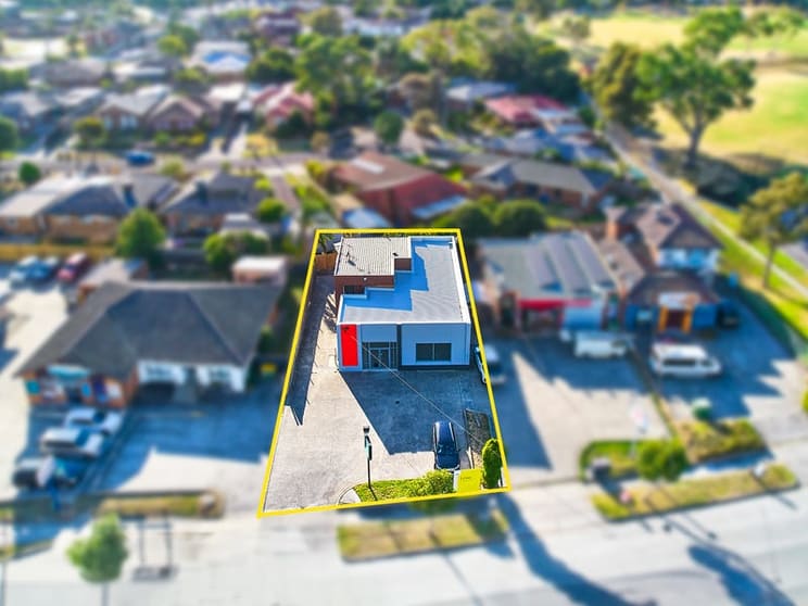 Click to view all images 131 Jacksons Road Noble Park North VIC 3174 - Image 2