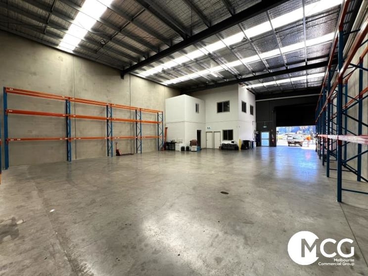 Click to view all images 2/26 Mareno Road Tullamarine VIC 3043 - Image 2